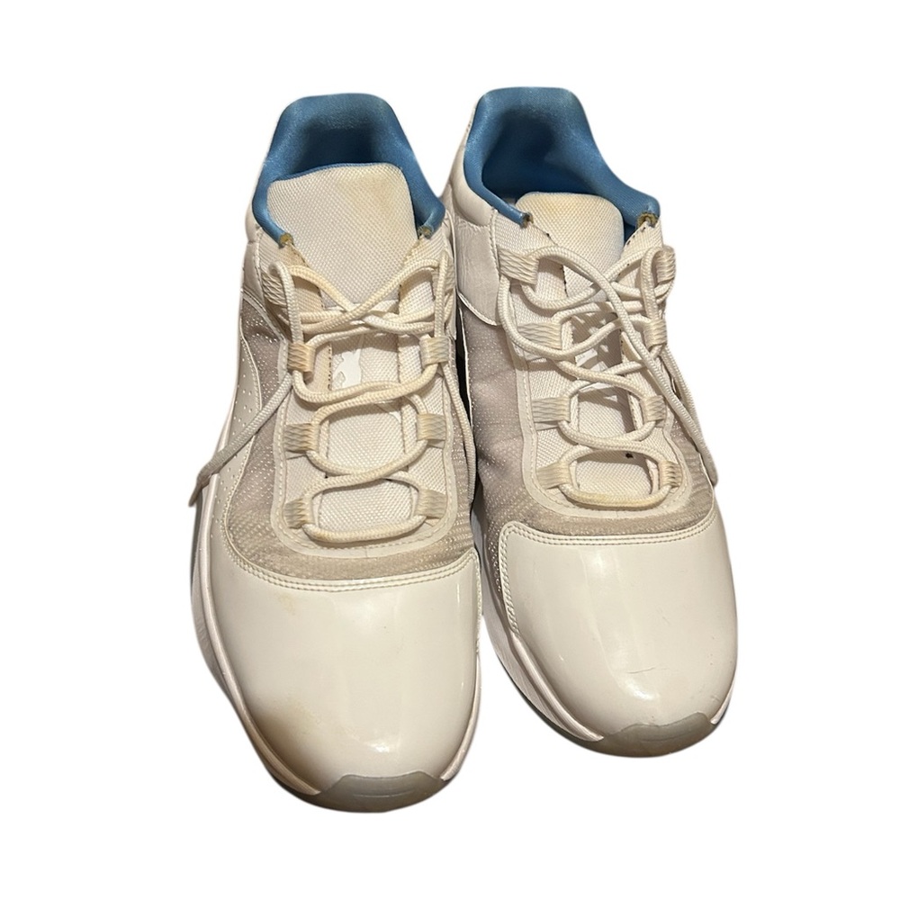 Jordan Men's Cream and Blue Sneakers